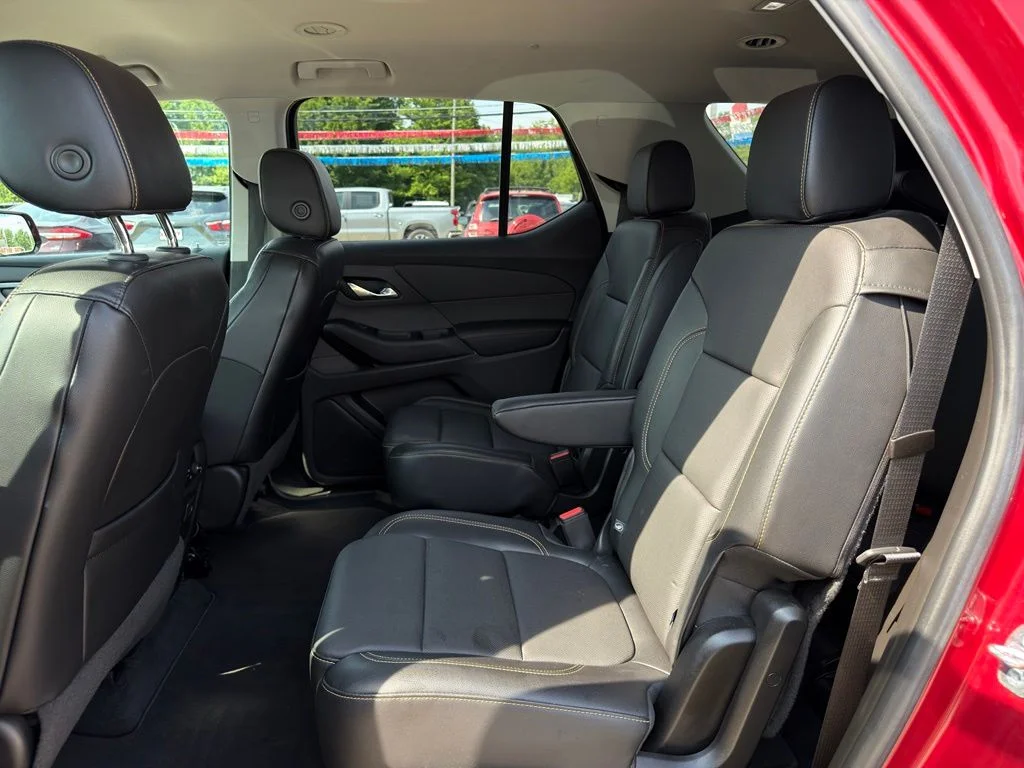 Used 2019 Red Chevrolet Premier image 29