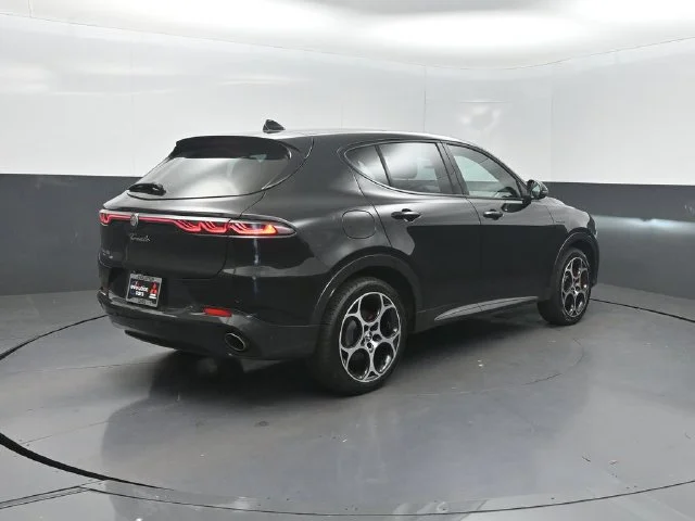 Used 2024 Black Alfa Romeo Veloce image 31