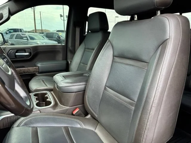 Used 2021 White GMC Denali image 12
