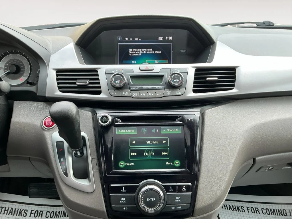 Used 2014 Silver Honda EX-L image 20