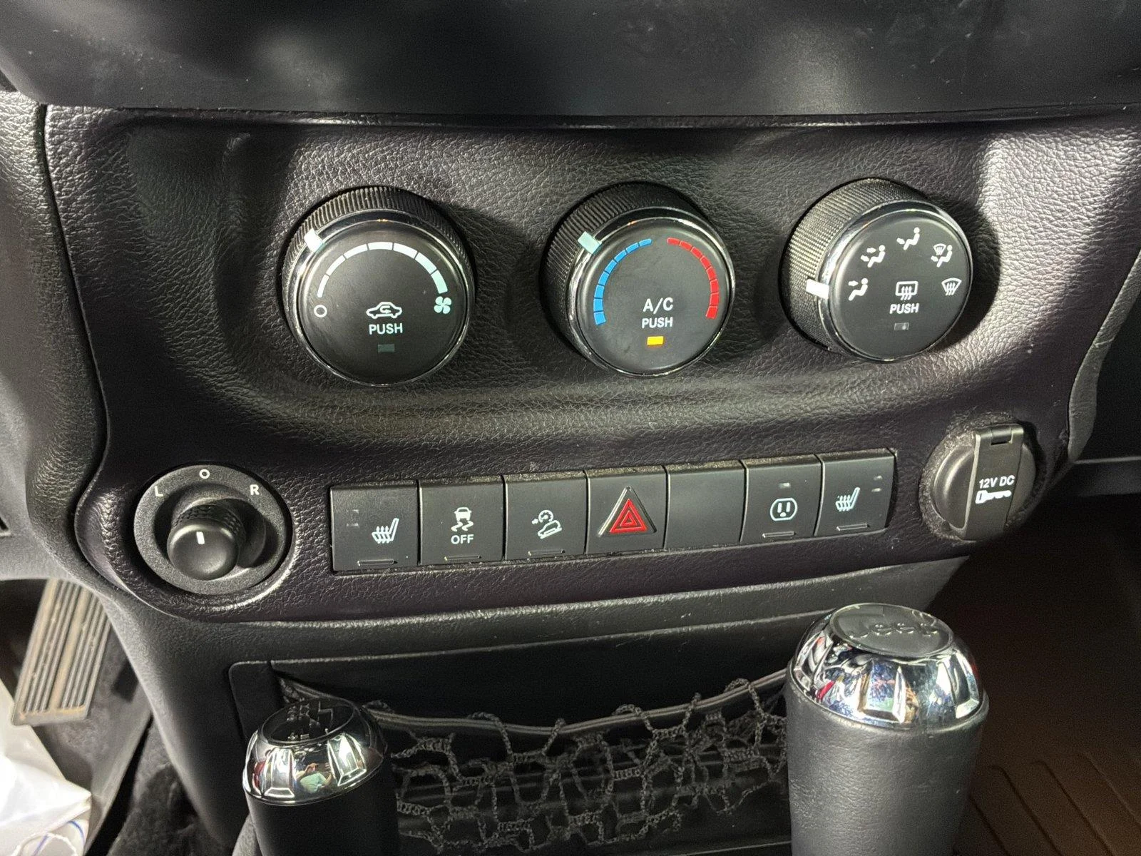 Used 2015 Firecracker Red Clear Coat Jeep Rubicon image 29
