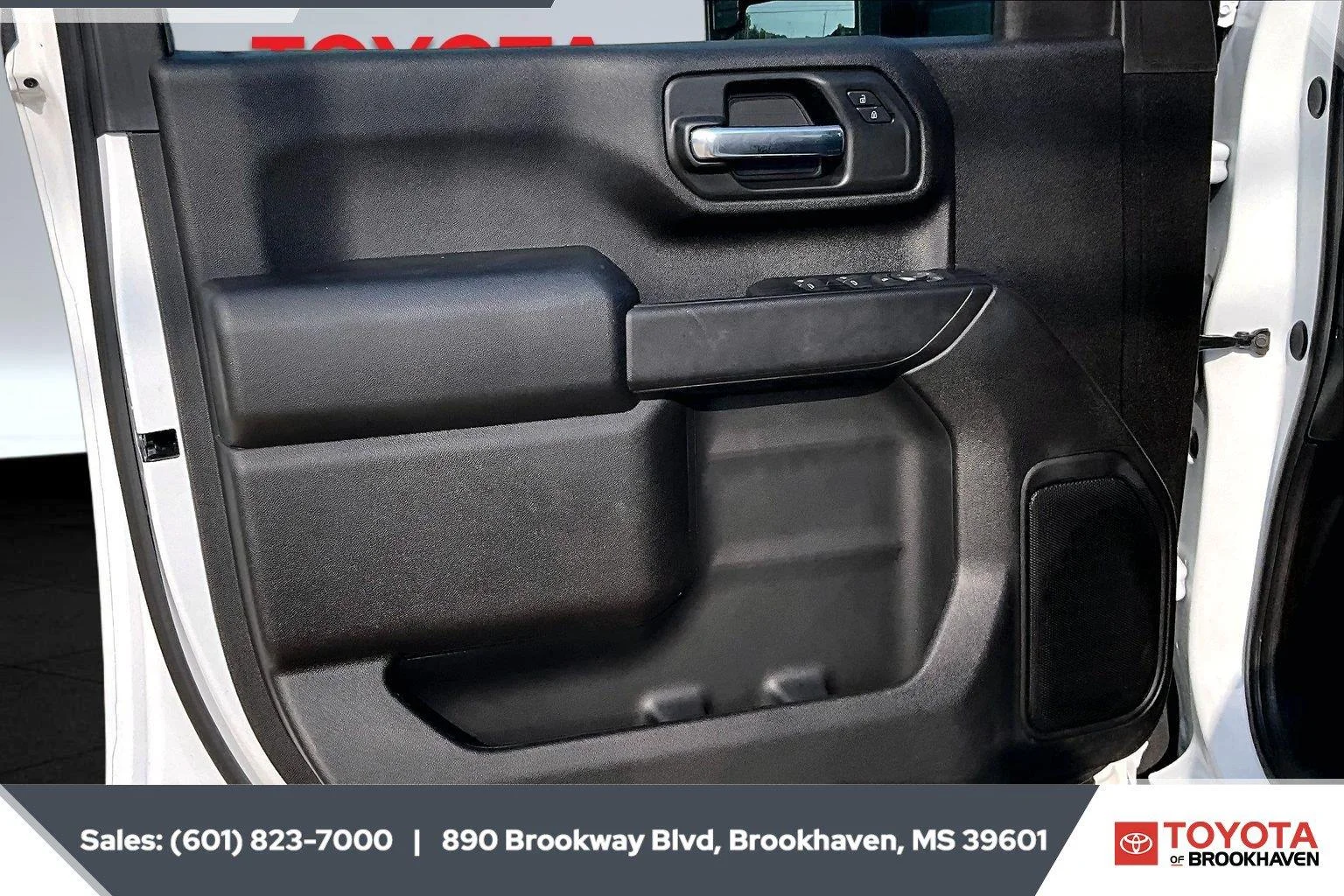 Used 2026 Summit White GMC Pro image 17