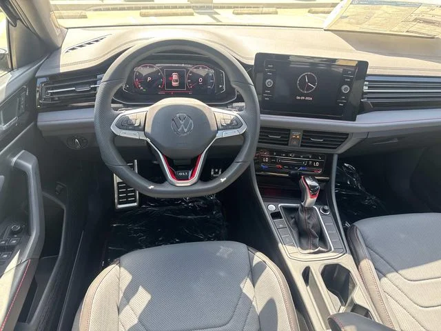 New 2026 Black Volkswagen 2.0T Autobahn image 8