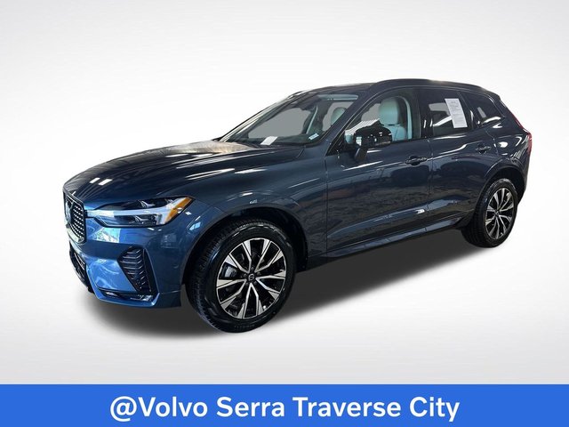 2024 Volvo XC60 B5 Plus Dark Theme