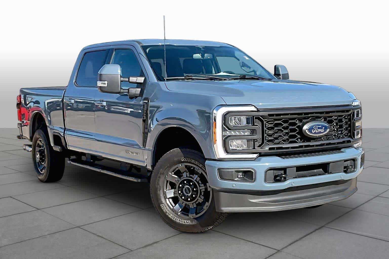 Used 2023 Azure Gray Metallic Tri-Coat Ford LARIAT image 3