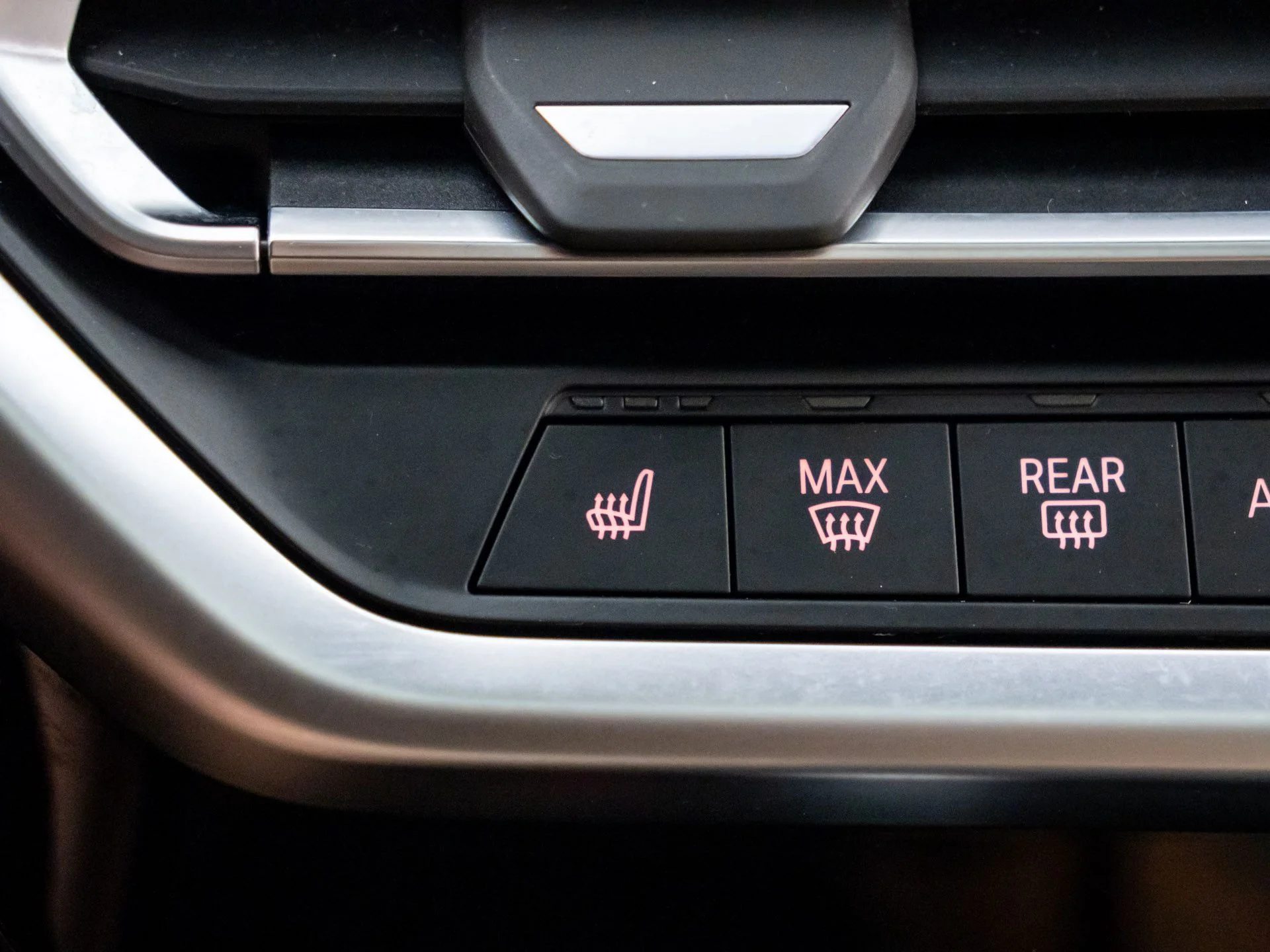 Used 2023 Black BMW xDrive30i image 27