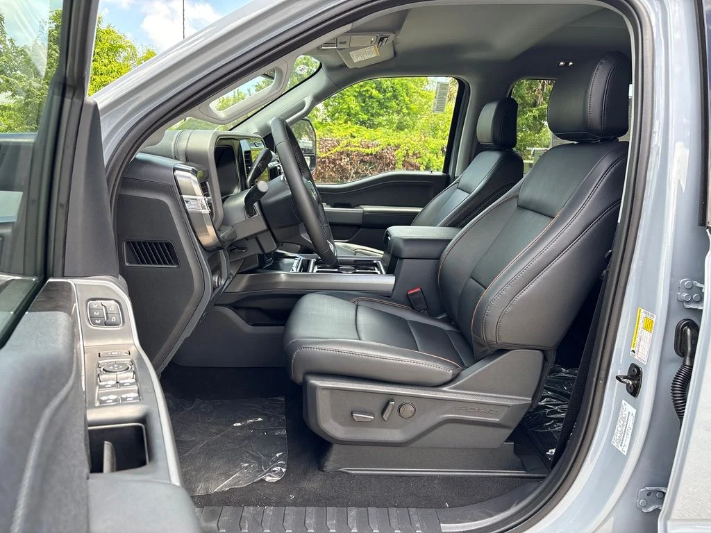New 2026 Gray Ford Lariat image 30