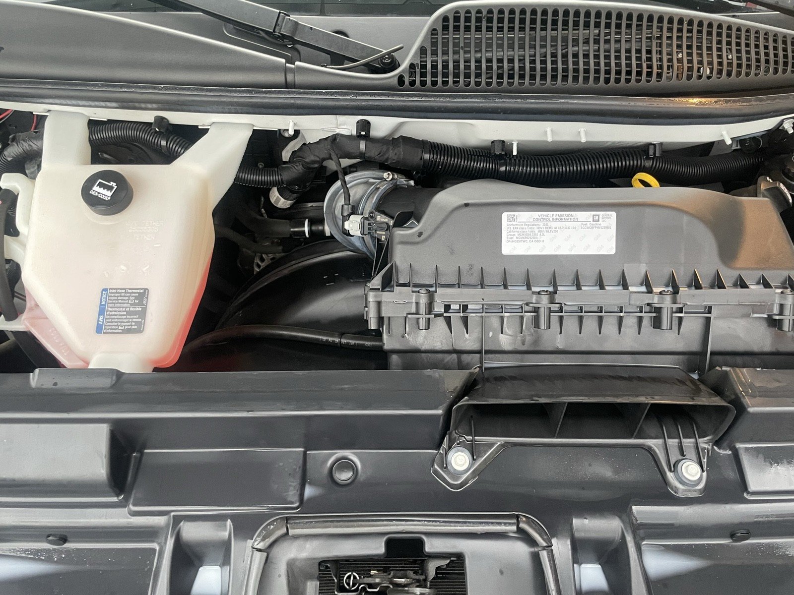 2021 Chevrolet Express Cargo Van photo 2