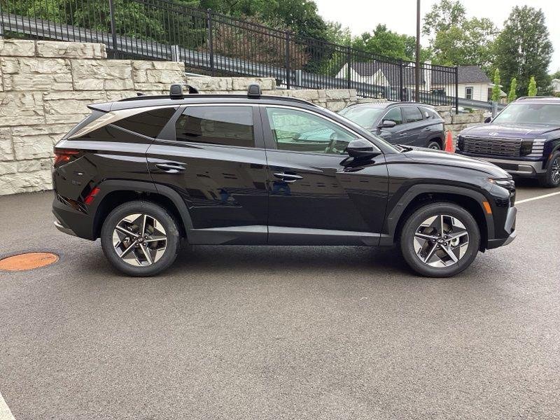 New 2026 Black Hyundai SEL AWD image 8