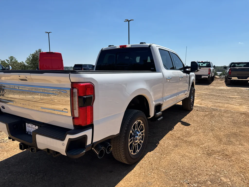 New 2026 Star White Metallic Tri-Coat Ford Platinum image 5