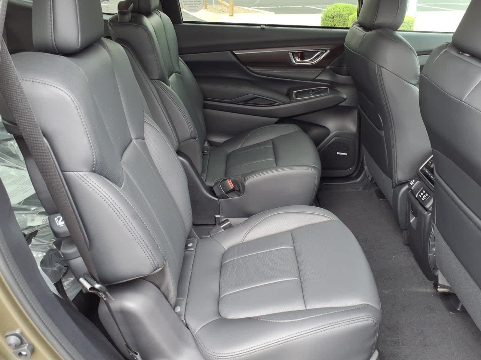New 2026 AUTUMN GREEN METALLIC Subaru Touring 7-Passenger image 15