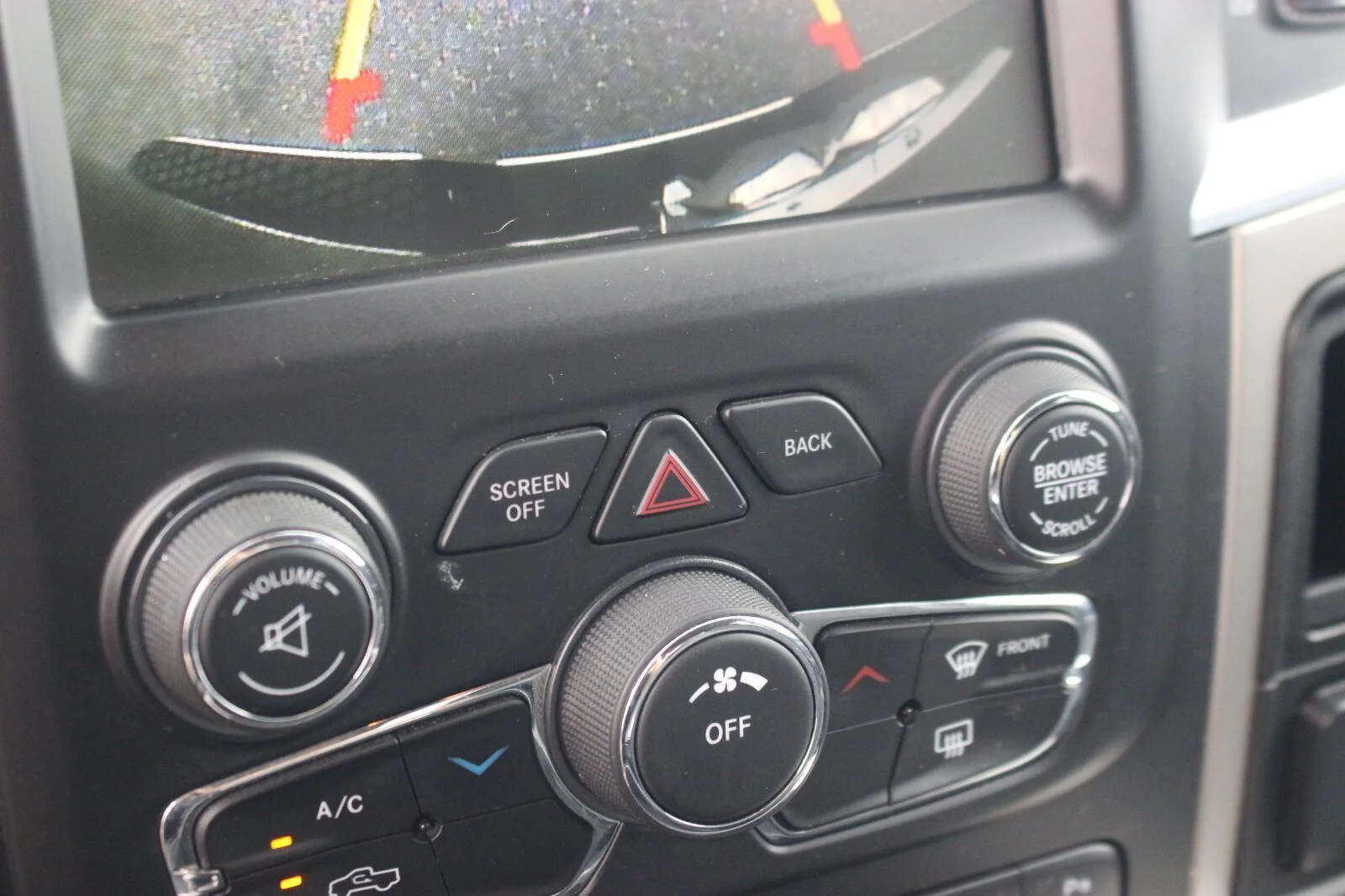 Used 2016 Grey Ram Lone Star image 27