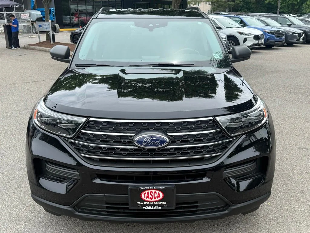 Used 2023 Black Ford XLT image 2