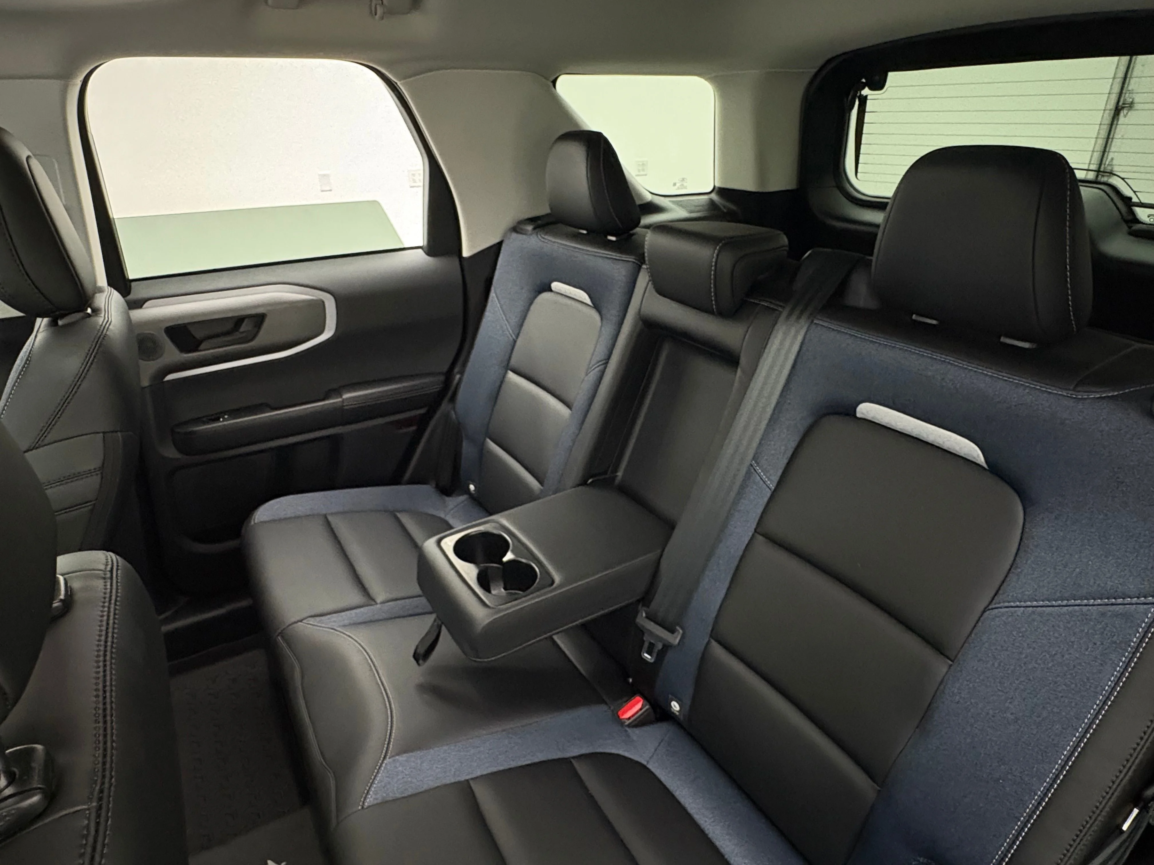 Used 2025 Blue Metallic Ford Outer Banks image 41