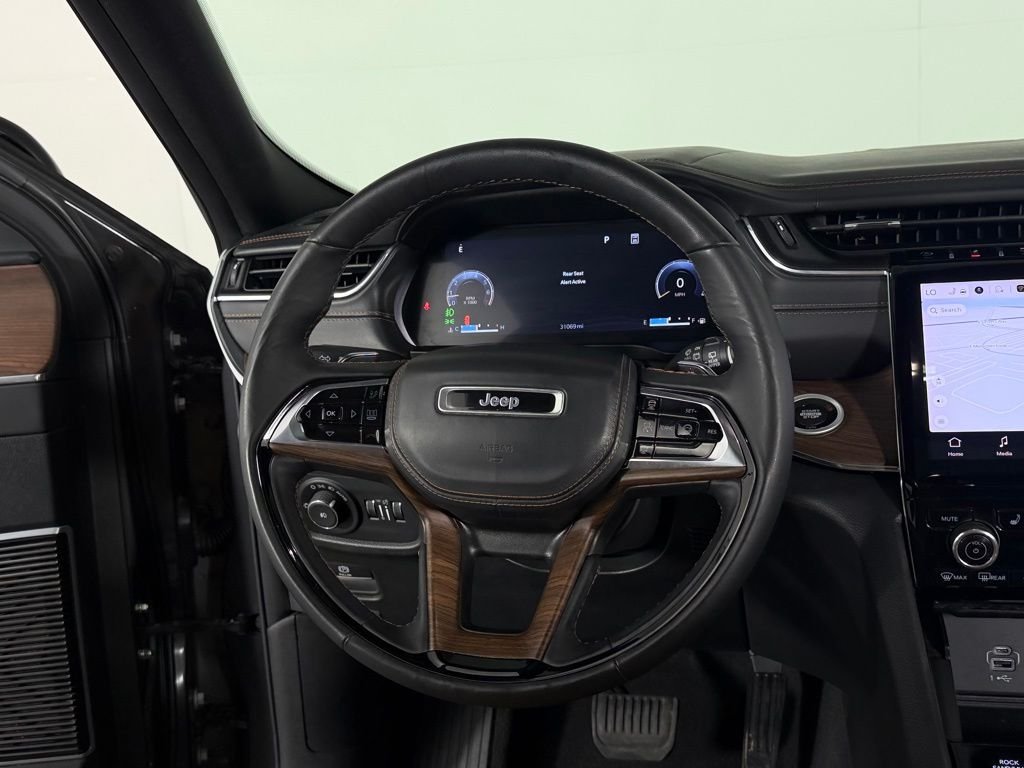 Used 2024 Gray Jeep Summit image 16