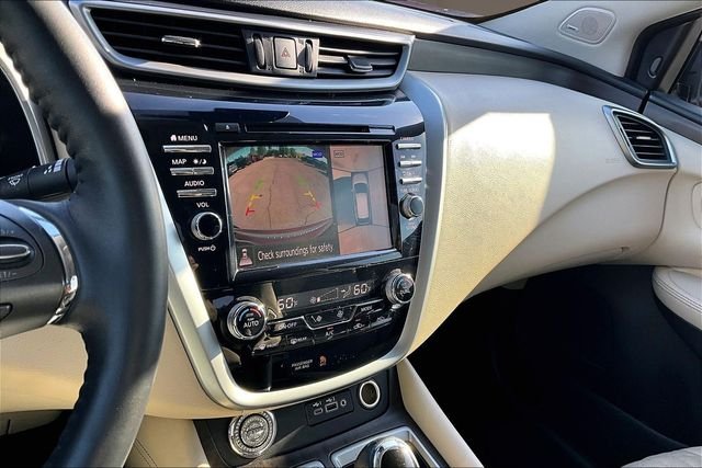 Used 2021 Red Nissan Platinum image 21