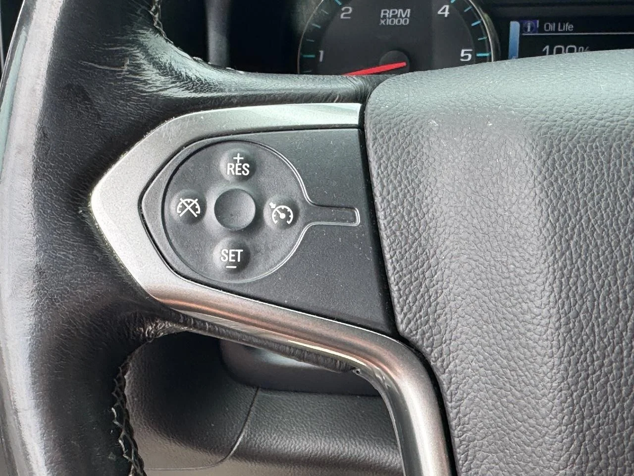 Used 2018 Graphite Metallic Chevrolet LT image 20