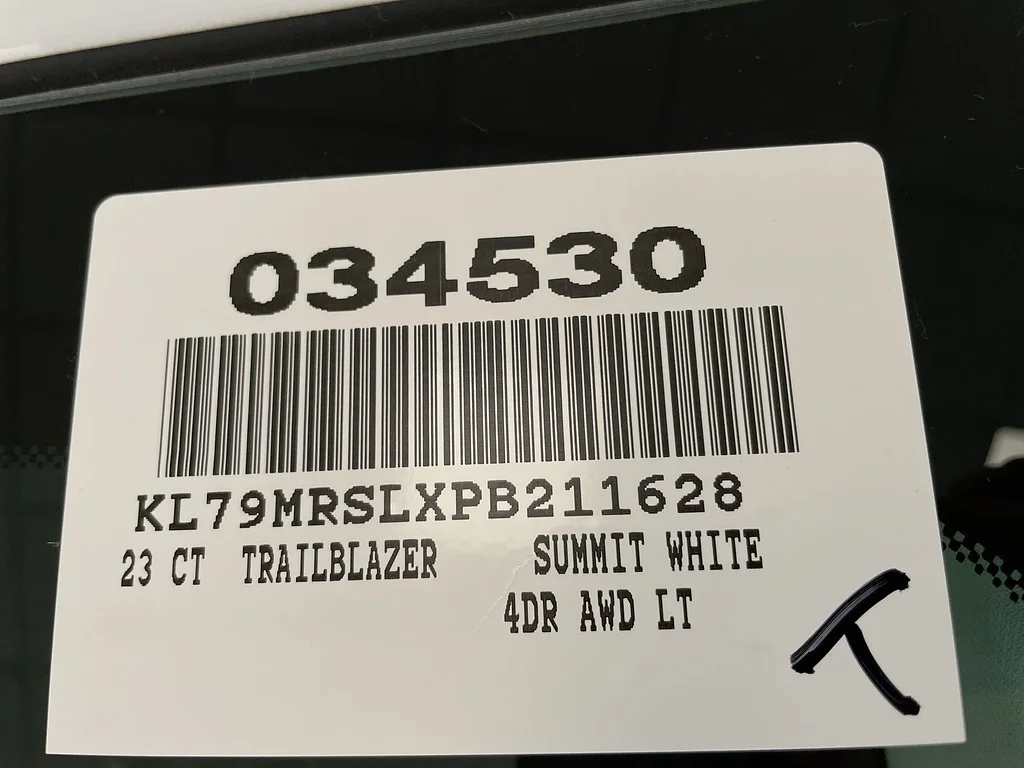 Used 2023 Summit White Chevrolet LT image 32