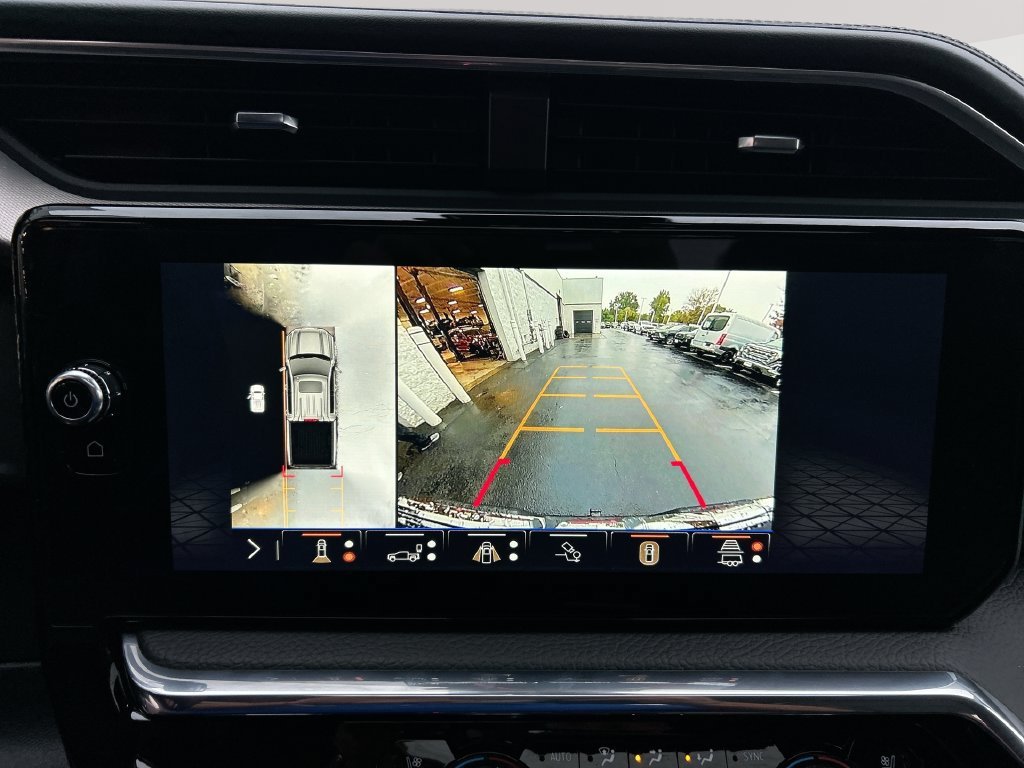Used 2025 Onyx Black GMC Denali image 18