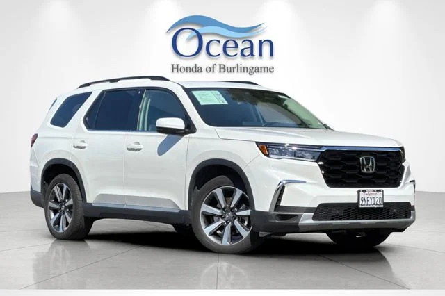 Certified Used 2025 Platinum White Pearl Honda Touring image 2