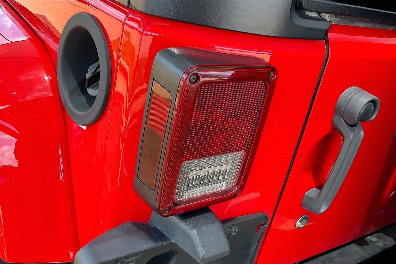 Used 2018 Firecracker Red Clearcoat Jeep Sahara image 26