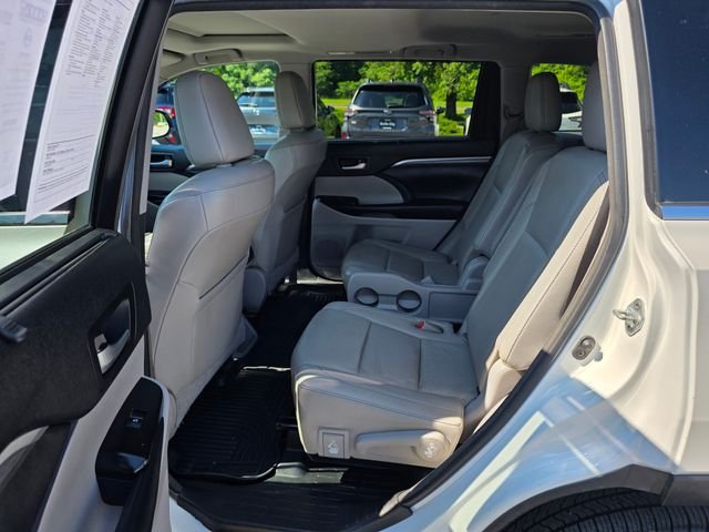 Used 2017 Blizzard Pearl Toyota Limited image 18