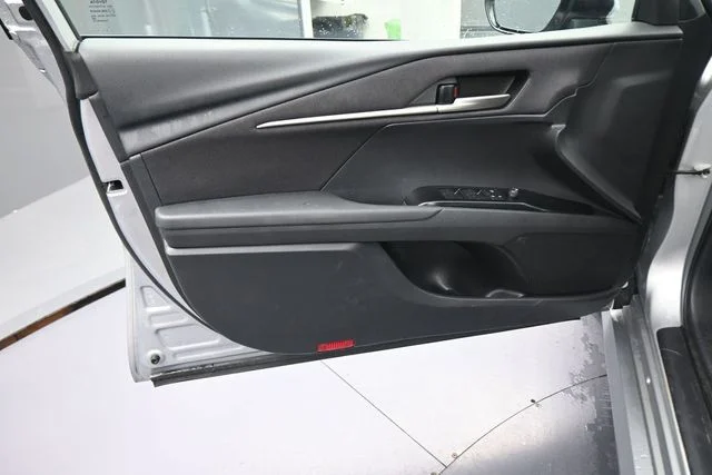 Used 2025 Silver Toyota LE image 20