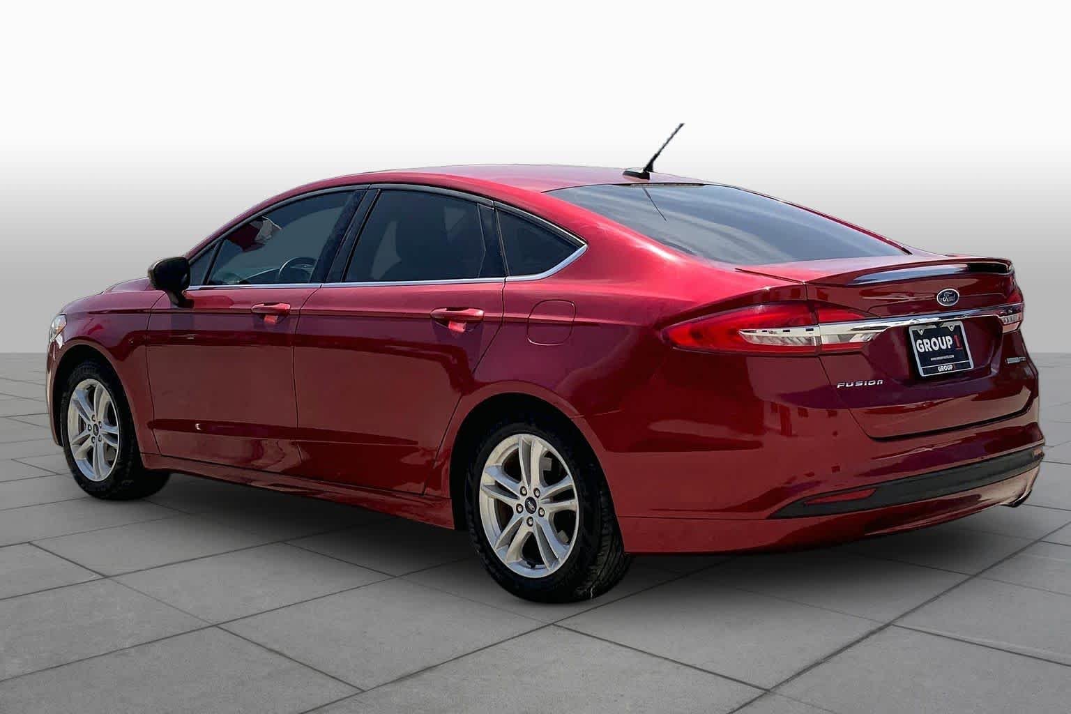 Used 2018 Ruby Red Metallic Tinted Clearcoat Ford SE image 12