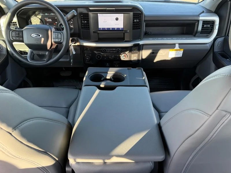 New 2026 Oxford White Ford XL 4WD Crew Cab Service Body image 6