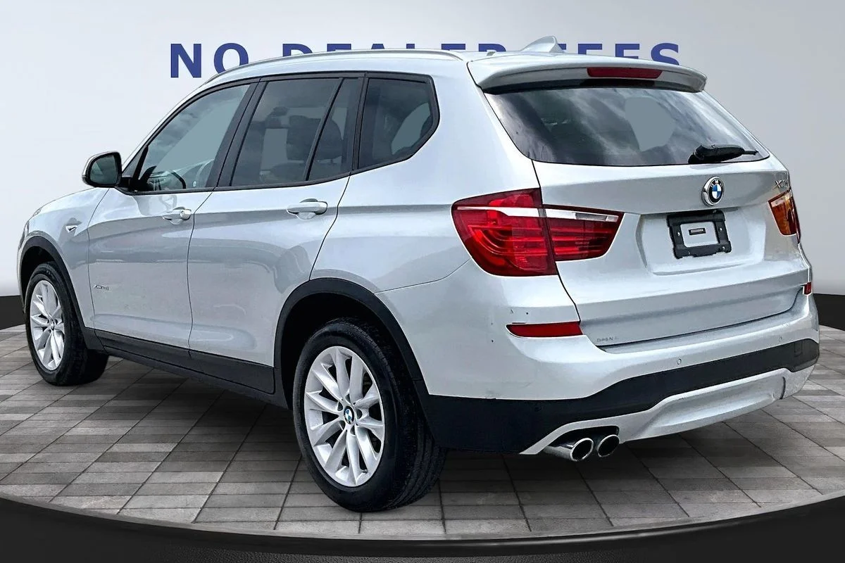 Used 2017 Silver BMW xDrive28i image 4