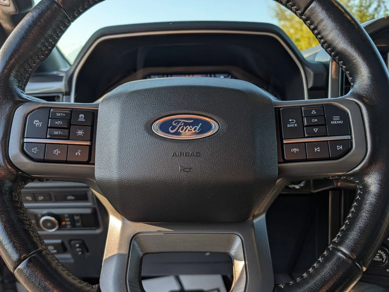 Used 2022 Silver Ford XLT image 33