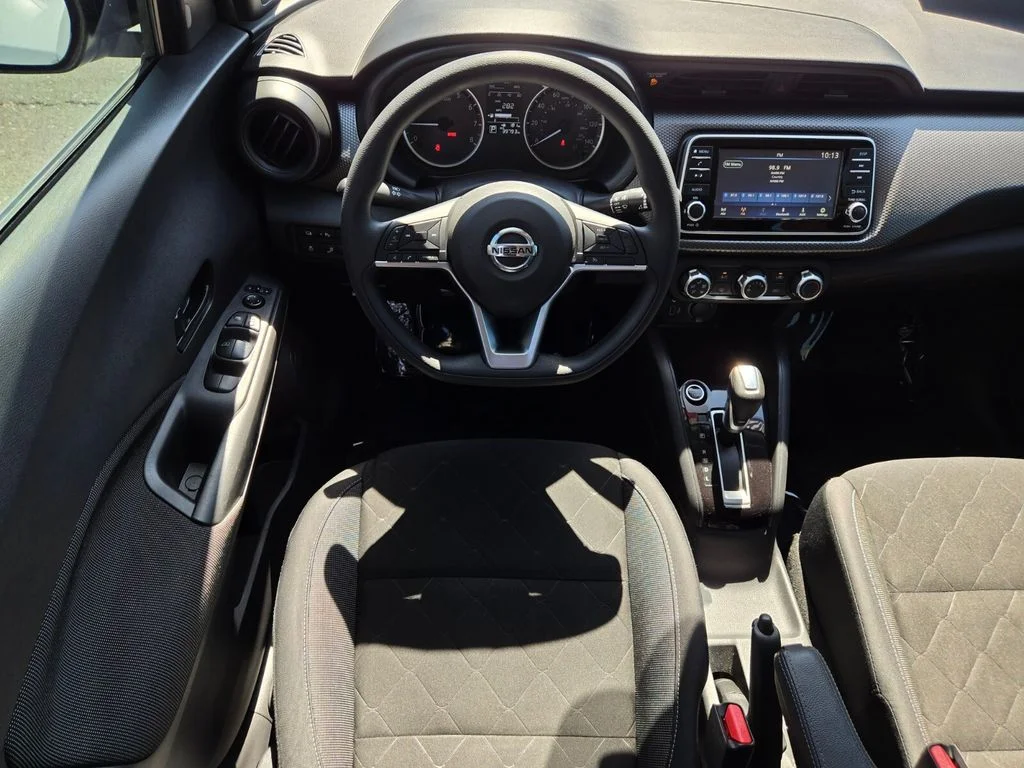 Certified Used 2020 Silver Nissan S image 13
