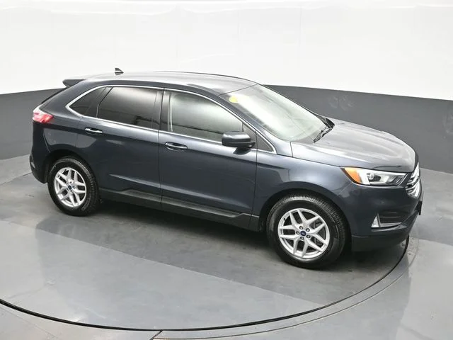 Used 2022 Blue Ford SEL image 15