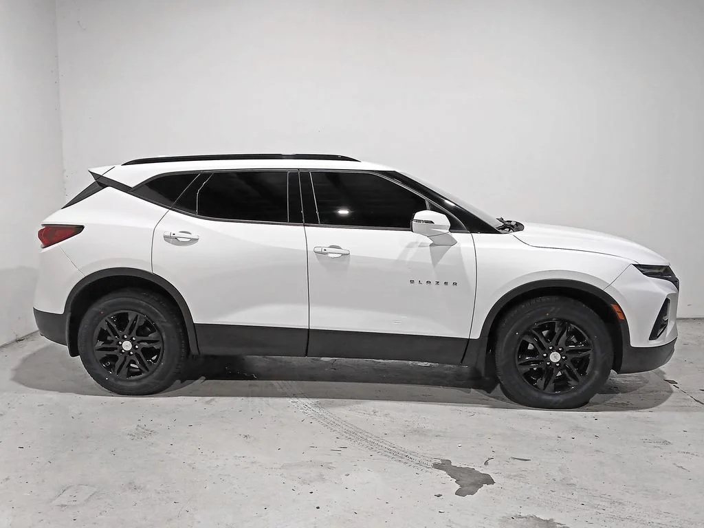Used 2021 White Chevrolet LT image 7