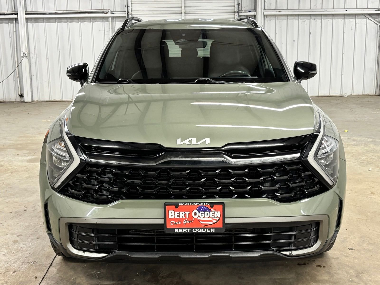 Used 2023 Green Kia X-Line image 2