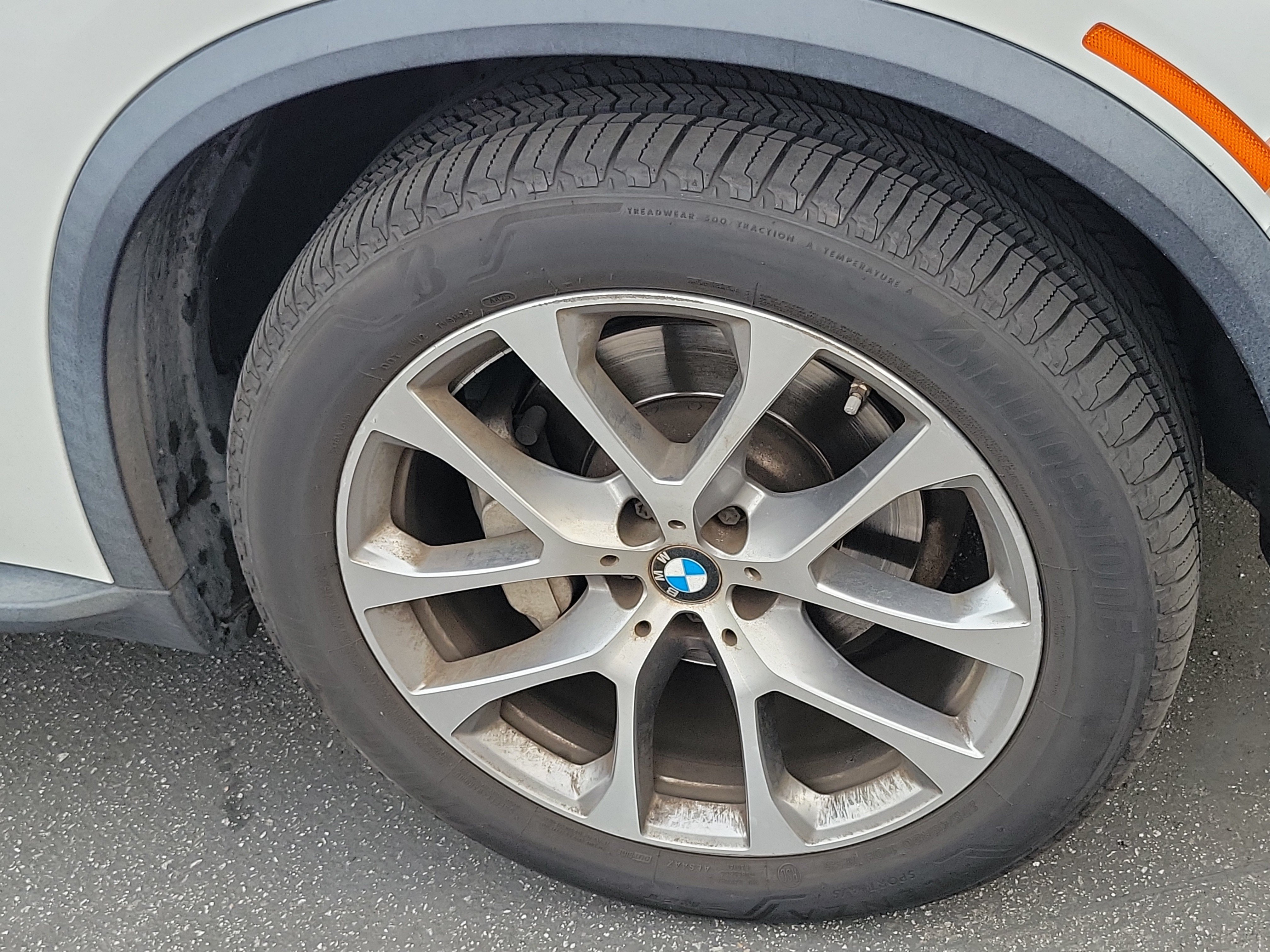 Used 2019 Alpine White BMW xDrive40i image 3