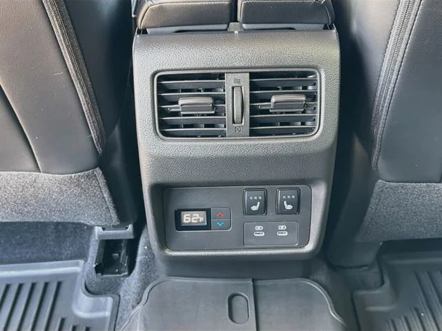 Used 2026 Gold Nissan Platinum image 29