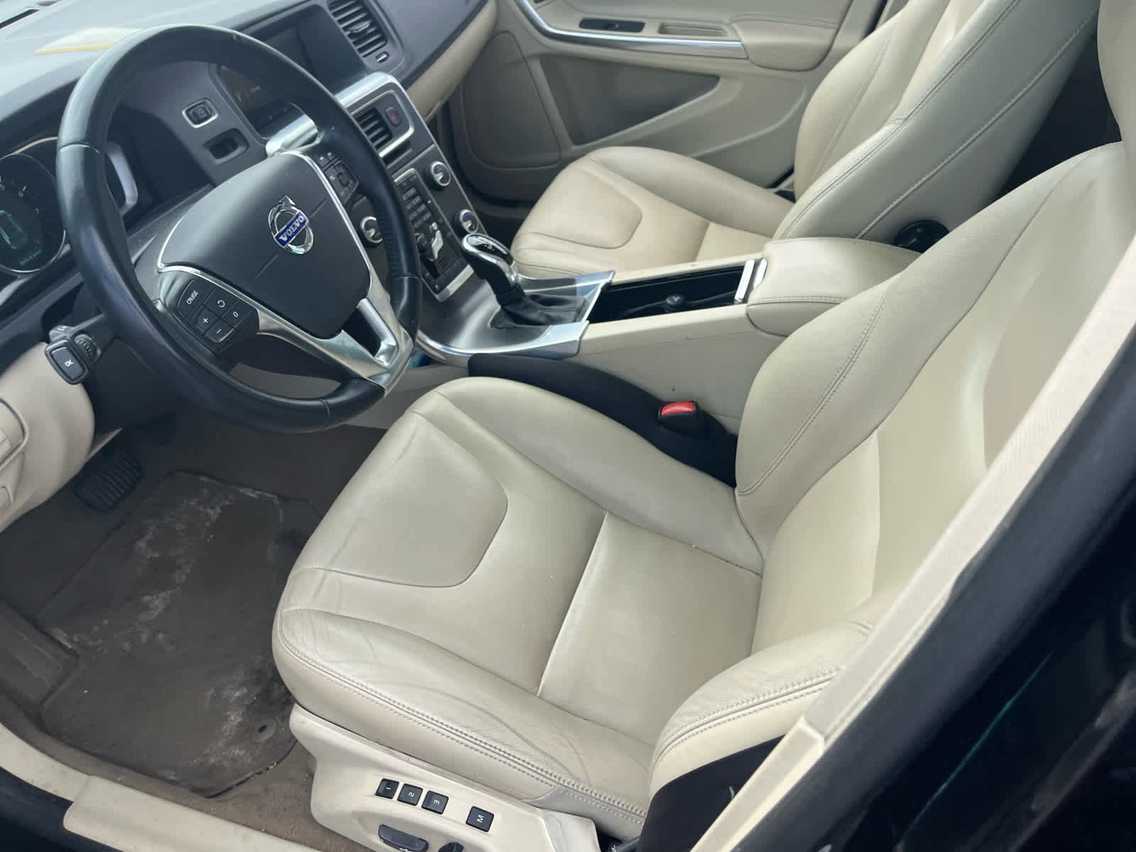 Used 2015 Black Stone Volvo T5 Premier Plus image 7