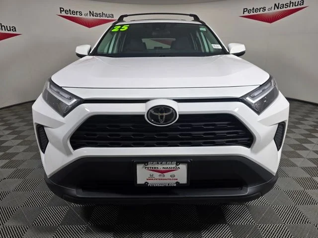 Used 2025 White Toyota XLE image 9