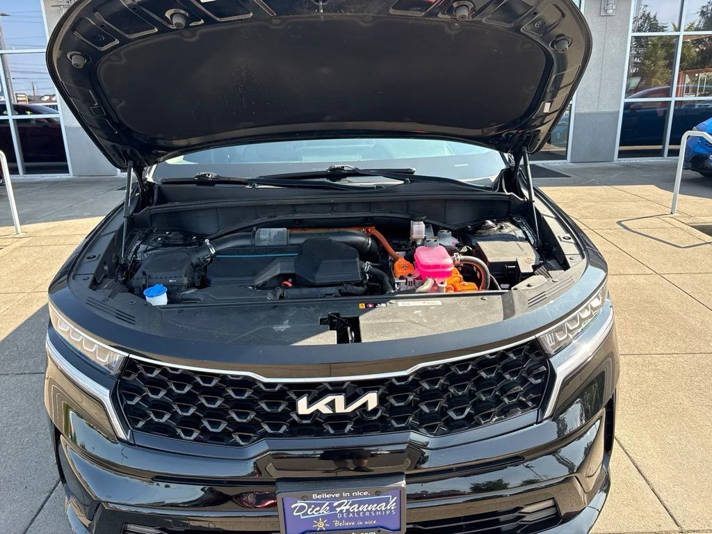 Used 2023 Black Kia EX image 3