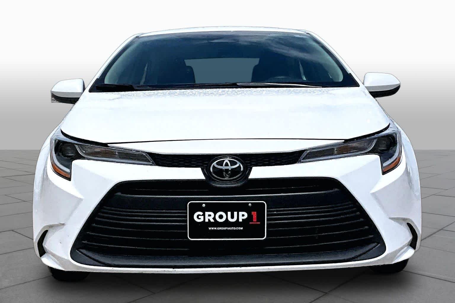 Used 2024 Ice Cap Toyota LE image 4