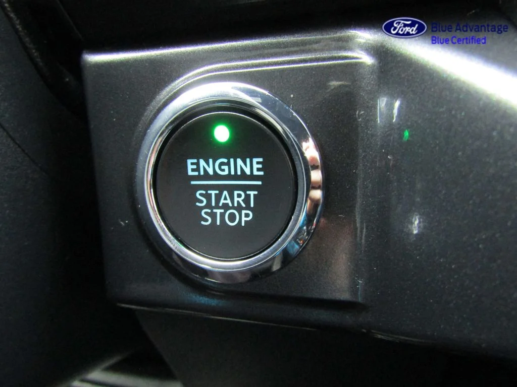 Certified Used 2023 Oxford White Ford XLT image 31