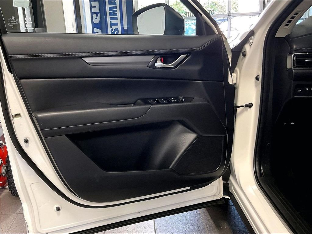 Used 2025 White Mazda 2.5 S Preferred Package image 9