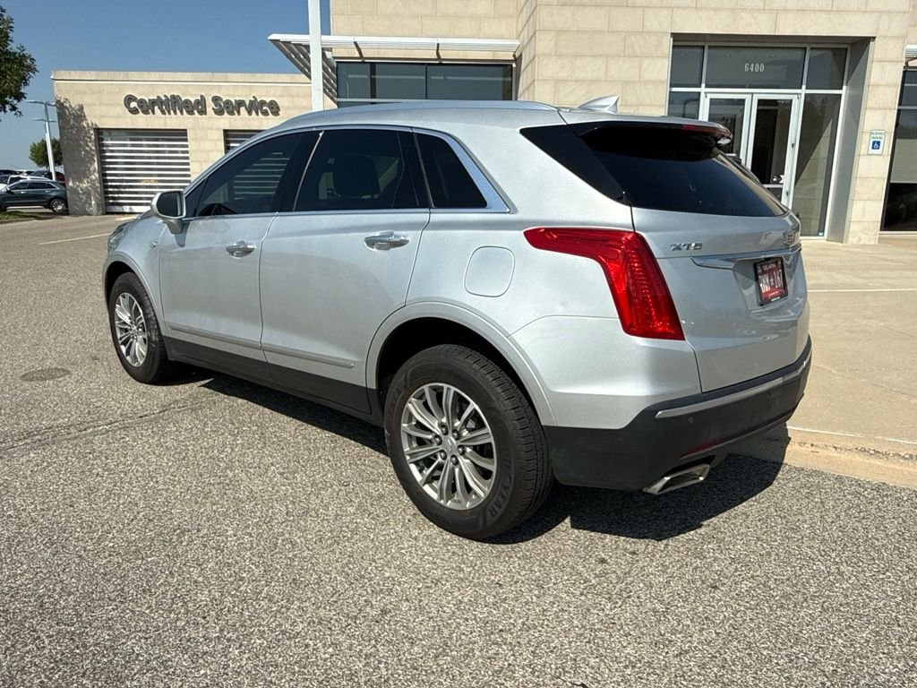 Used 2018 Silver Cadillac Luxury image 5