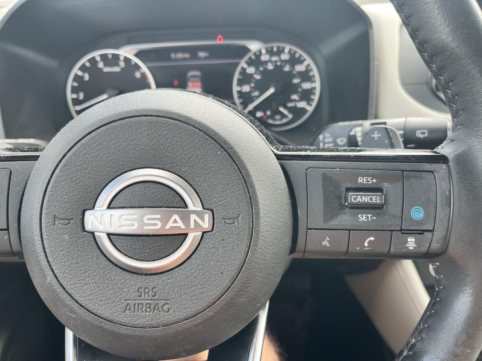 Used 2023 Pearl White Tricoat Nissan SL image 26