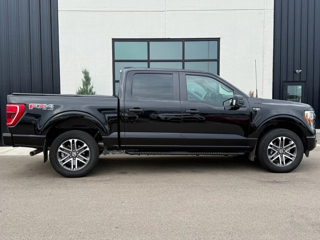 Used 2021 Black Ford XL image 5