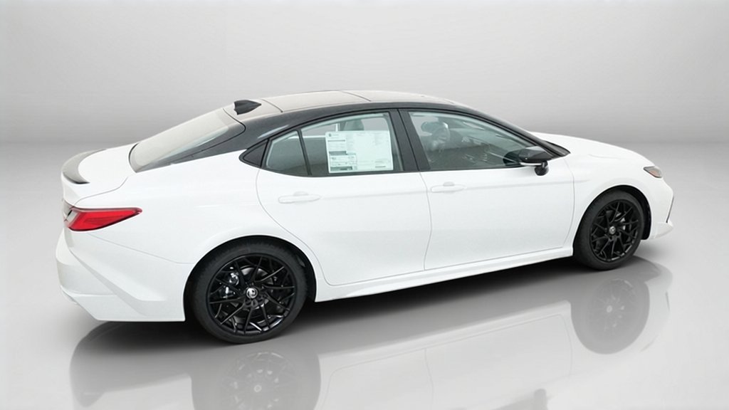 New 2026 Wind Chill Pearl with Midnight Black Metallic roof Toyota XSE image 24