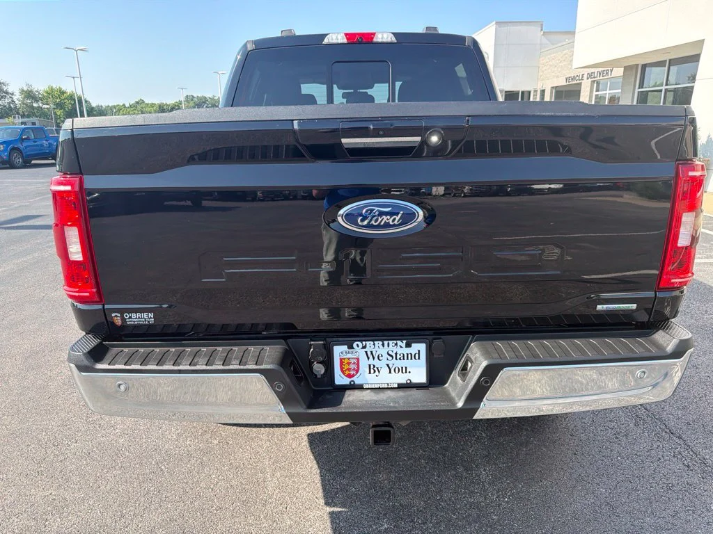 Used 2021 Agate Black Metallic Ford XLT image 4
