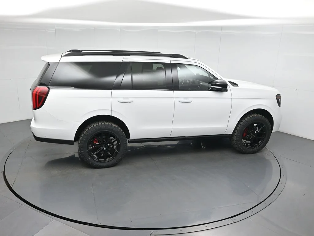 New 2025 Oxford White Ford Platinum image 52