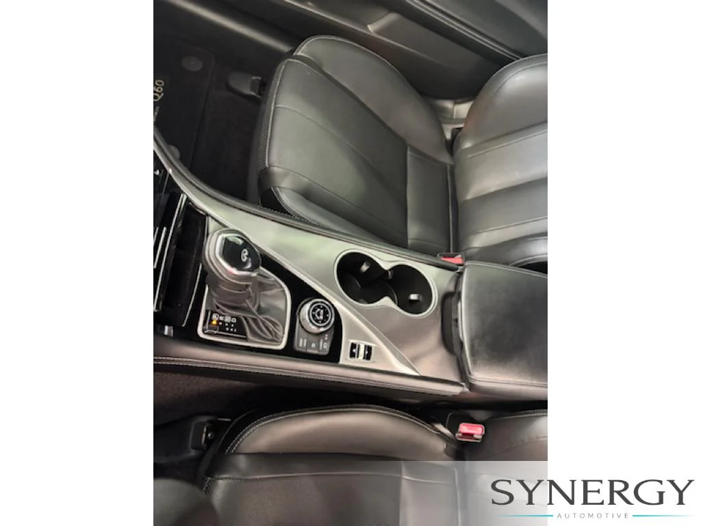 Used 2022 Black Obsidian INFINITI LUXE image 9